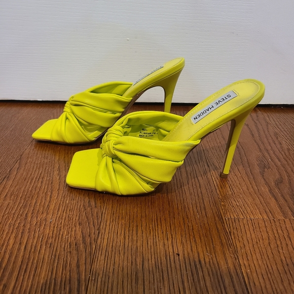 Women's New Size 8.5 Steve Madden Ismay Heeled Sandal - Picture 3 of 7